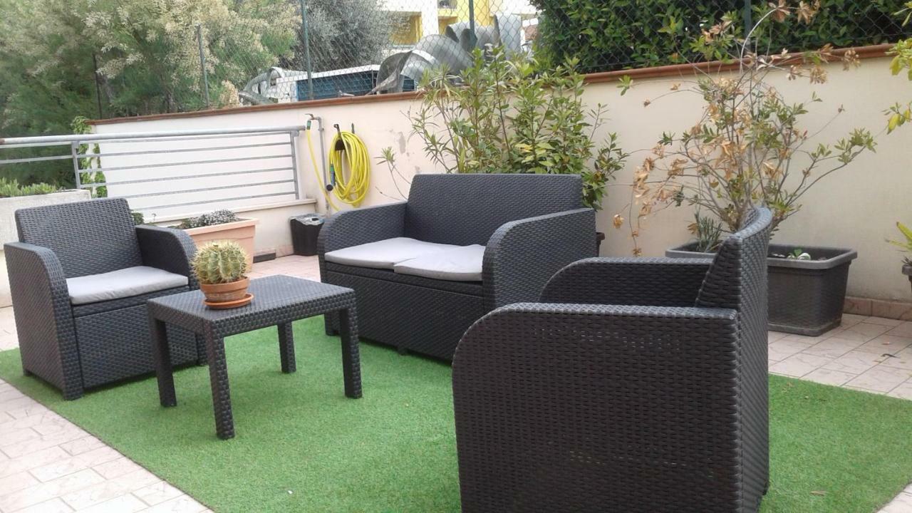 B&B Zia Lelly Fano Exterior foto